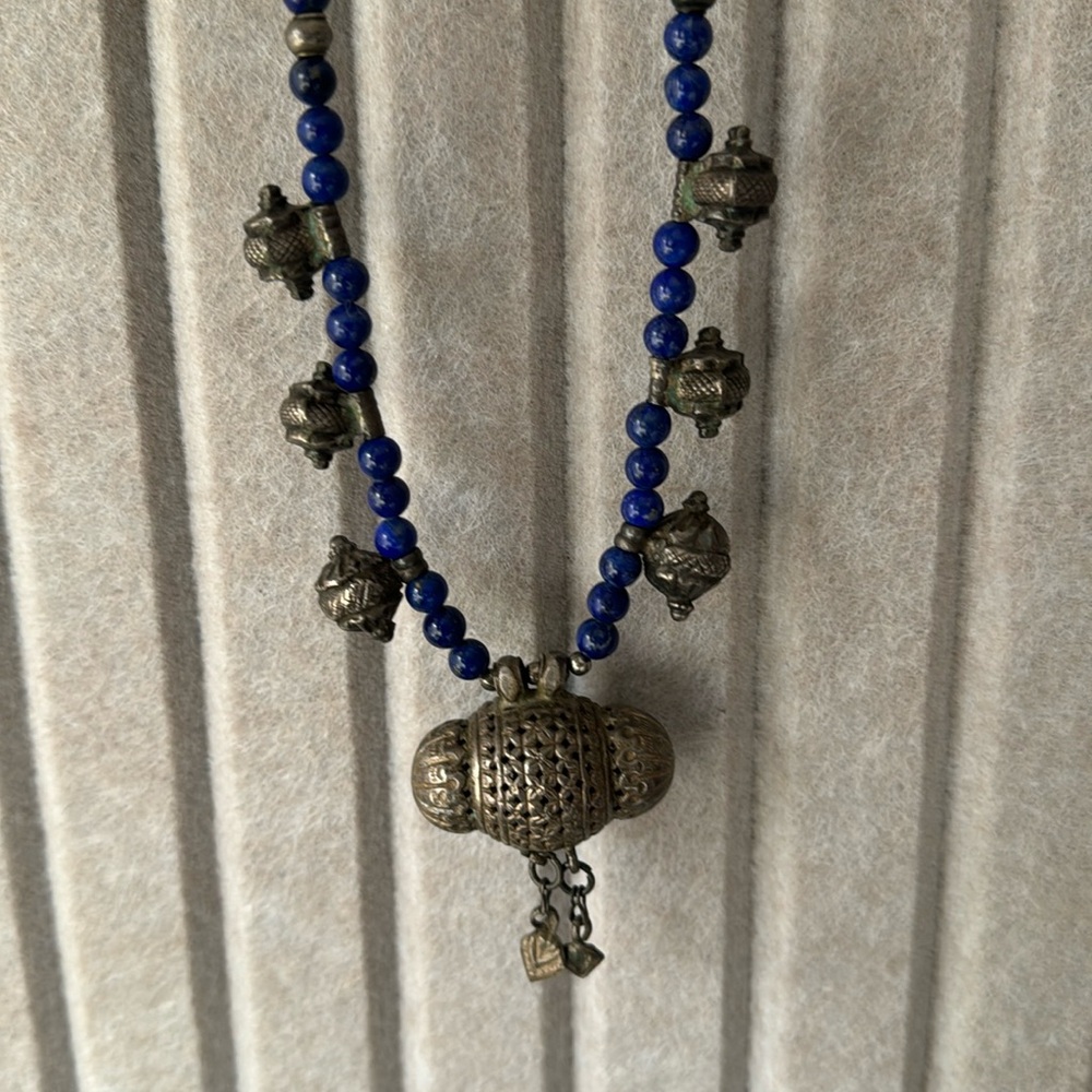 Vintage Silver Lapis Necklace